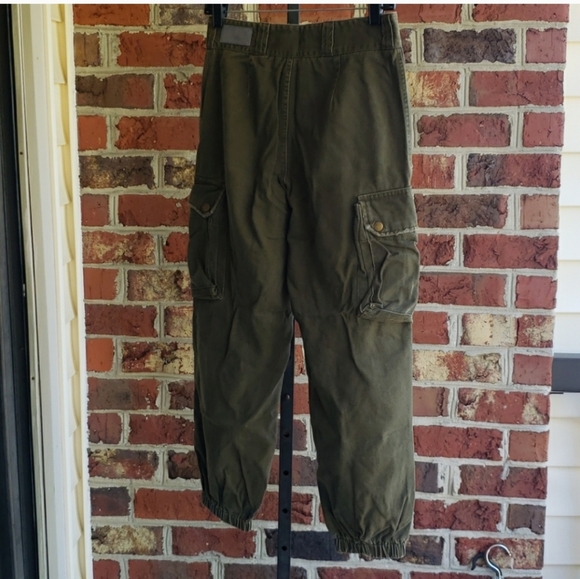 Carma Green Distressed Cargo Jeans Size 25 - Picture 5 of 13